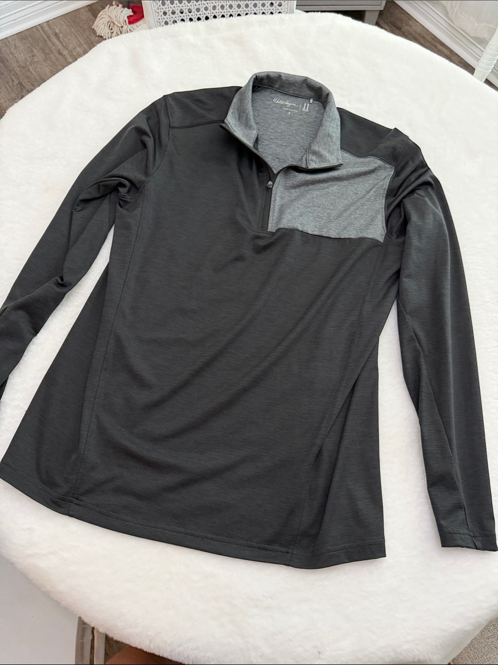 Walter Hagen Black Long-Sleeve Quarter-Zip Golf Polo with Gray Yoke
